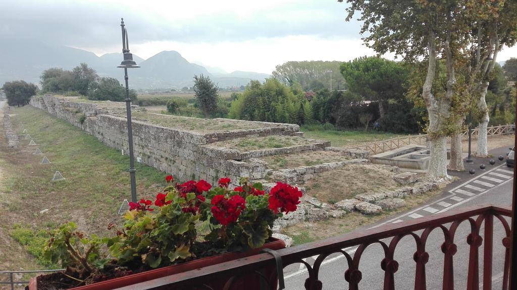 Porta Aurea Hotel Paestum Exterior foto